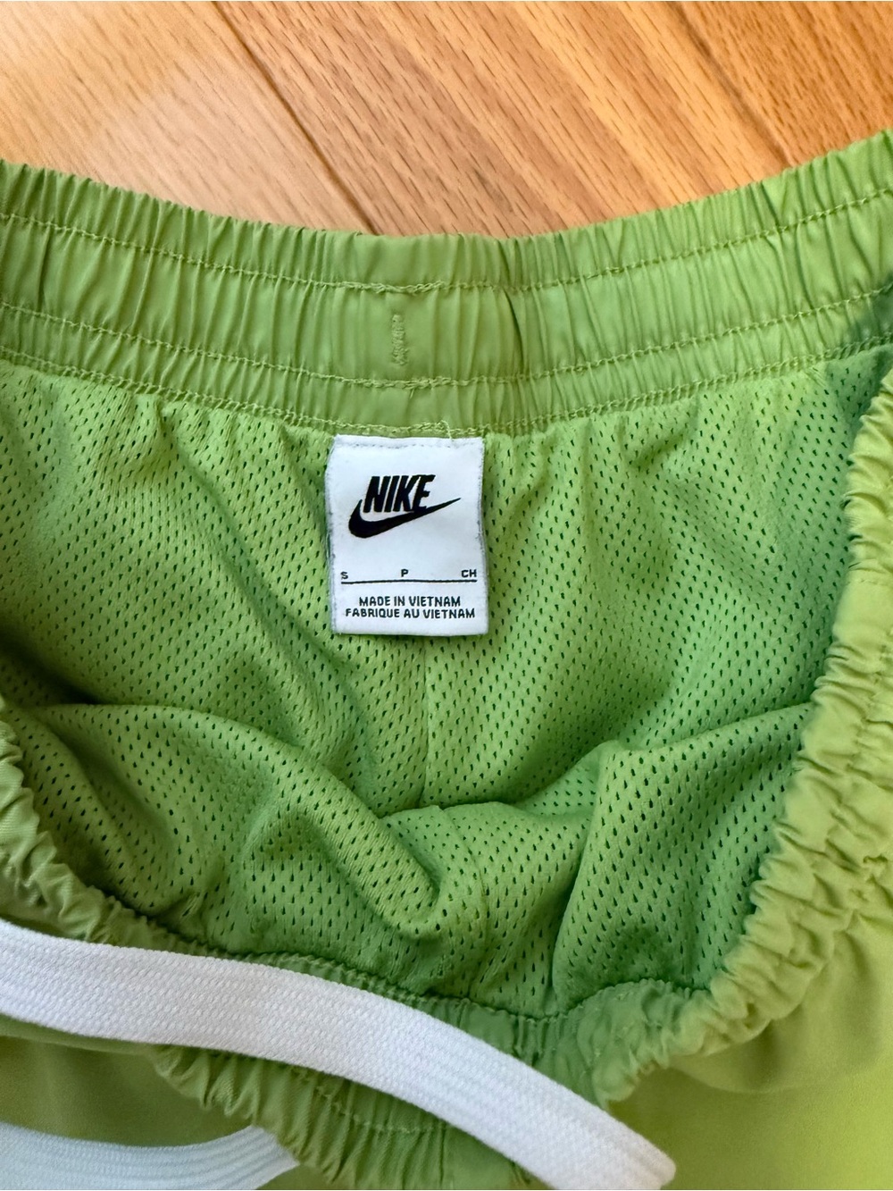 Nike Men’s Lime Green Athletic Shorts - Picture 2 of 3